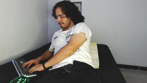 jave_rave online show from February 21, 6:36 am