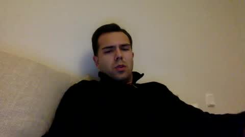 Snapshot of javierscm chatting on January 2, 9:50 pm javierscm online show from January 2, 9:50 pm