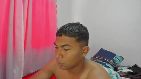 jaxrider_ online show from August 4, 12:10 pm