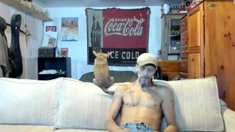 Snapshot of jay_short7863 chatting on October 17, 5:06 pm O F   jay short786 online show from October 17, 5:06 pm