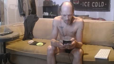 Snapshot of jay_short7863 chatting on March 9, 4:22 pm O F   jay short786 online show from March 9, 4:22 pm