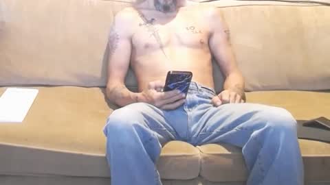Snapshot of jay_short7863 chatting on December 24, 5:02 pm O F   jay short786 online show from December 24, 5:02 pm