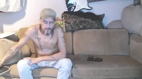 Snapshot of jay_short7863 chatting on December 10, 12:27 pm O F   jay short786 online show from December 10, 12:27 pm