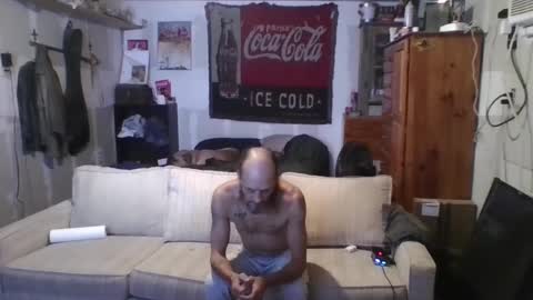 Snapshot of jay_short7863 chatting on September 11, 12:15 pm O F   jay short786 online show from September 11, 12:15 pm