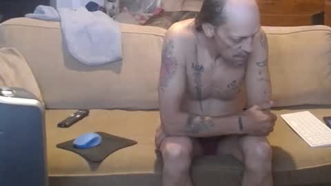 Snapshot of jay_short7863 chatting on January 19, 4:25 pm O F   jay short786 online show from January 19, 4:25 pm