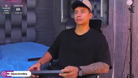 jaze_bradley online show from November 10, 11:26 am