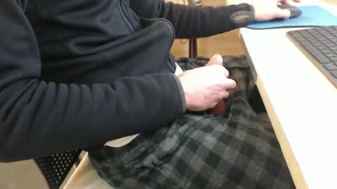 jc200000 online show from February 12, 6:25 pm