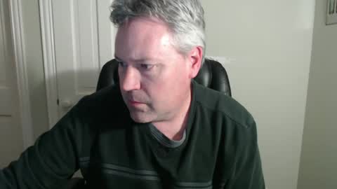 Snapshot of jeb5150 chatting on December 21, 5:03 am JE online show from December 21, 5:03 am