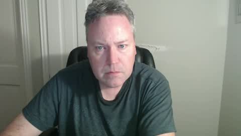 Snapshot of jeb5150 chatting on October 8, 3:33 am JE online show from October 8, 3:33 am