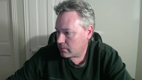 Snapshot of jeb5150 chatting on January 3, 4:11 am JE online show from January 3, 4:11 am