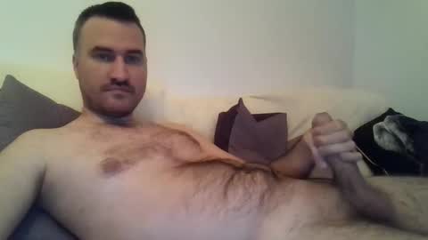 Snapshot of jebeni18 chatting on October 21, 8:01 pm somefucker6666 online show from October 21, 8:01 pm