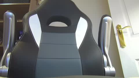 Snapshot of jeeves4469 chatting on December 9, 4:40 pm Chris online show from December 9, 4:40 pm