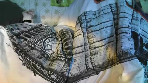 jellykulli online show from April 4, 7:27 am