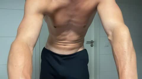 JensJizzz online show from July 23, 8:06 pm