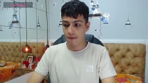 Snapshot of jeremias_1 chatting on December 6, 12:05 pm  JEREMIAS  online show from December 6, 12:05 pm