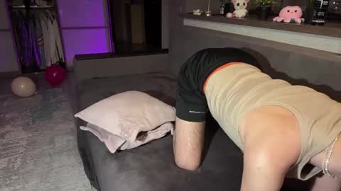 jeremy1scott online show from November 27, 9:51 pm