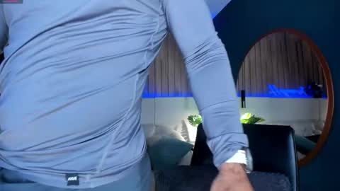 Jeremy online show from November 16, 9:39 pm