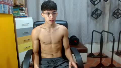 Jeremy online show from April 18, 12:06 pm