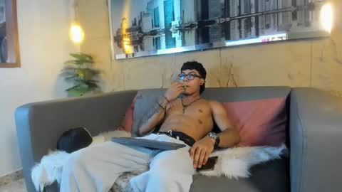 Jeremy online show from February 6, 8:39 pm