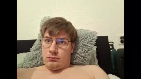 Snapshot of jerkass198407 chatting on October 28, 1:41 am jerkass198407 online show from October 28, 1:41 am