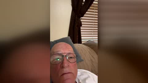 jerryzxcvbnm online show from February 25, 1:34 pm