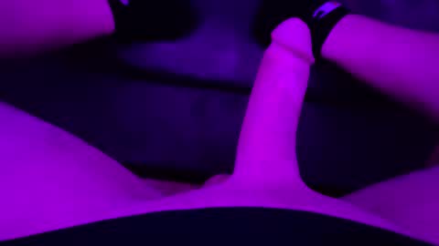 Snapshot of jesseboyy chatting on January 7, 3:16 am jesseboyy online show from January 7, 3:16 am