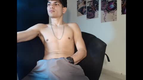 jesshot_bigcock online show from May 15, 7:49 am
