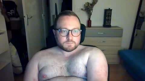 jeuneloup92 online show from November 24, 6:09 pm