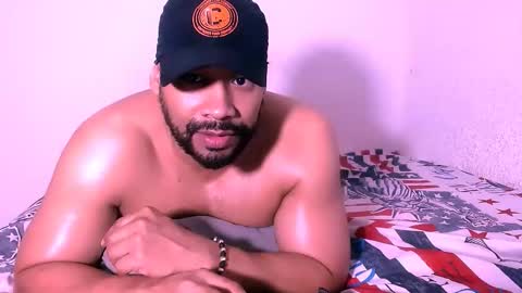 En moreno online show from November 27, 1:53 am