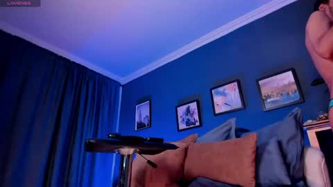 Jhon and jonny online show from June 3, 11:43 pm
