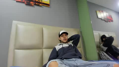 Snapshot of jhonny_saenz chatting on October 18, 1:38 pm Jhonny online show from October 18, 1:38 pm