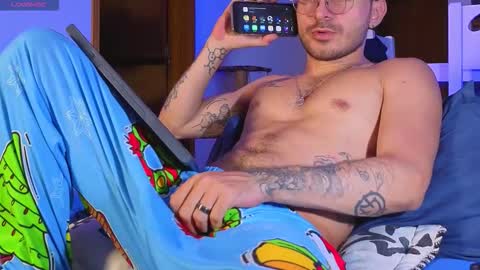 jhonny and friend online show from November 5, 11:29 pm