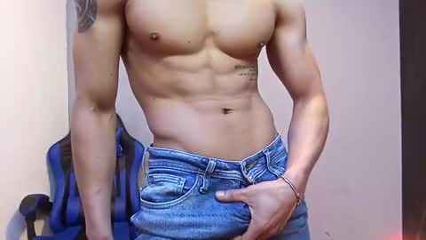 jhonny_thes28 online show from February 10, 11:53 pm