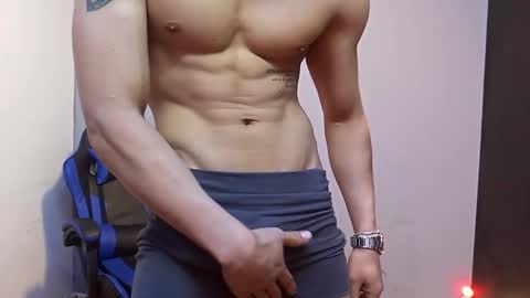 jhonny_thes28 online show from February 20, 3:58 am