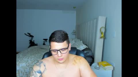 Jhonstark online show from May 2, 12:46 am