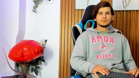 jhossua online show from September 17, 11:33 am