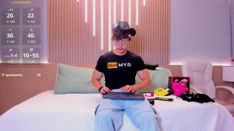 jhoumod_21 online show from October 17, 10:52 am