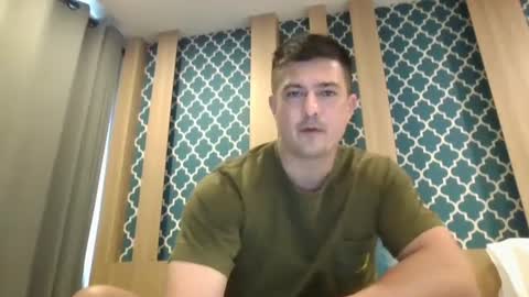 jhwozy online show from January 25, 8:00 am