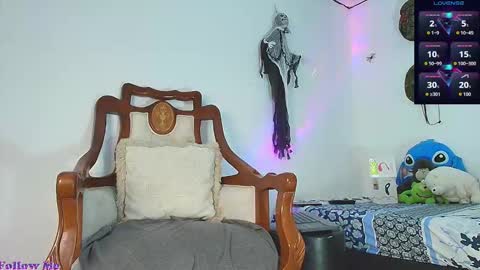 Jimm  Independent Model  online show from October 29, 1:03 pm