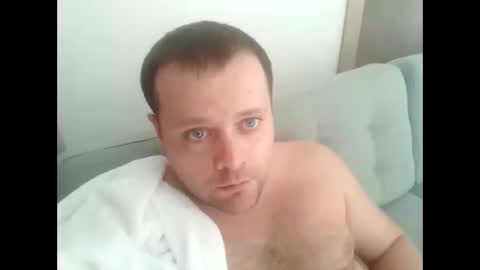 Snapshot of jimmy18love chatting on October 28, 9:56 am jimmy18love online show from October 28, 9:56 am