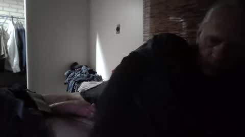 jizzmitten5 online show from November 13, 2:16 am