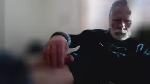 jizzmitten5 online show from January 11, 9:40 pm