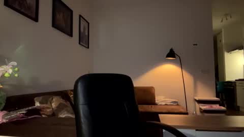 jjd8 online show from March 19, 9:29 pm