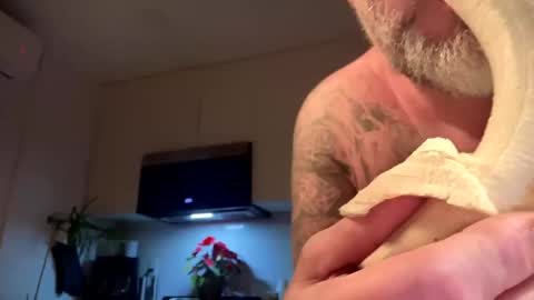 Jeff online show from December 8, 5:29 am