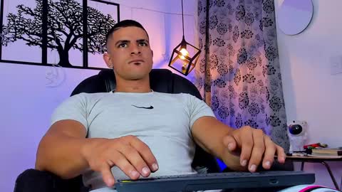 Snapshot of jmortton chatting on January 31, 9:59 am IGJmortton online show from January 31, 9:59 am