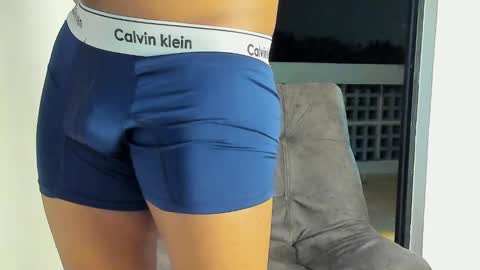 Snapshot of joan_saenz chatting on January 1, 7:41 am JOAN SAENZ online show from January 1, 7:41 am