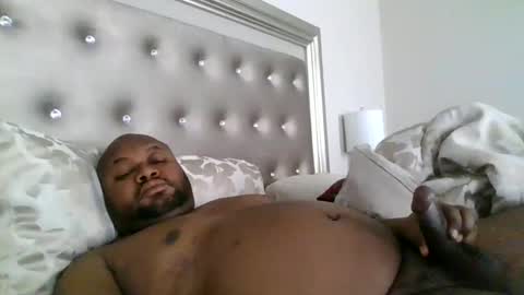 joe25123 online show from January 14, 2:53 pm