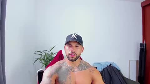 joe_esthetic online show from October 30, 8:10 pm