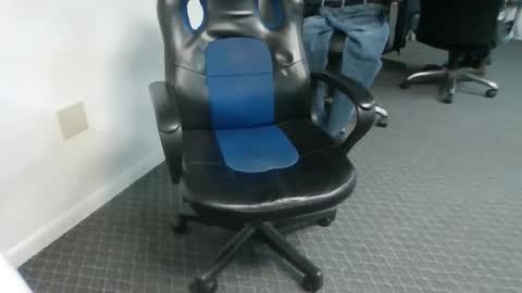 joe_smith5679 online show from January 14, 9:40 pm