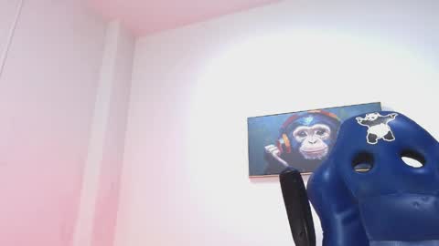     online show from April 10, 6:31 am